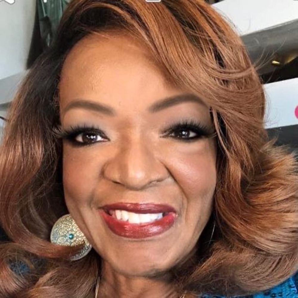 Meet your Posher, Sharon